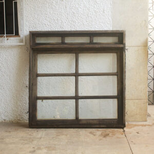 Janela basculante com vidros, bandeira superior fixa e caixa completa - 120 x 120 x 11,5 cm