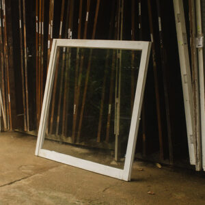 Folha de janela de vidro com pintura branca - tamanhos variados