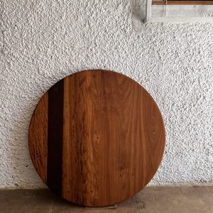Tampo circular confeccionado com peças de peroba e pau d'arco - ⌀ 80cm