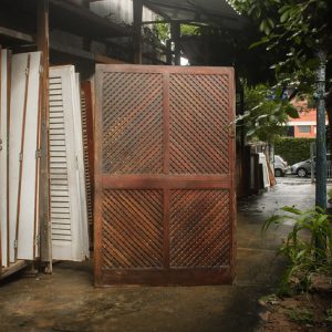 Porta com treliça de madeira de correr Othon Palace Hotel - 138 x 213 x 3 cm