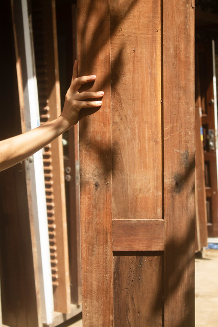 Portal almofadado com frisos - Imagem 5