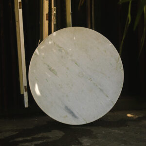 Tampo de mármore branco  - ⌀ 109,5 cm